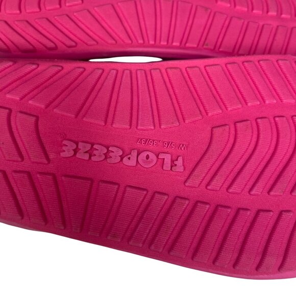 FlopEze Sandals Womens Size 5/6 Pink Purple Light Active Waterproof Summer - Picture 8 of 9